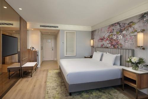 Deluxe Double or Twin Room - City View