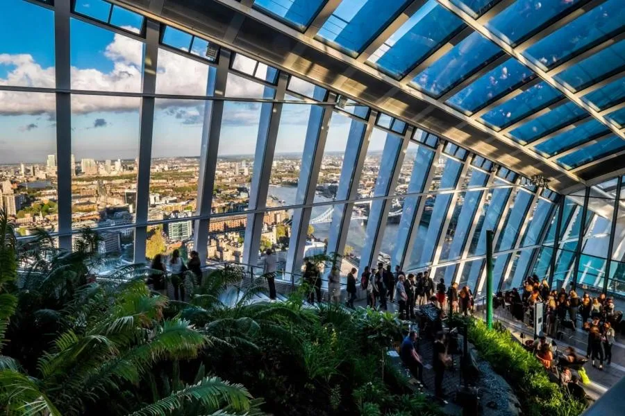 Sky Garden Kahvaltılı Giriş: Larch Restoran’da Kahvaltı ve Bir Saat Manzara – fotoğraf 5