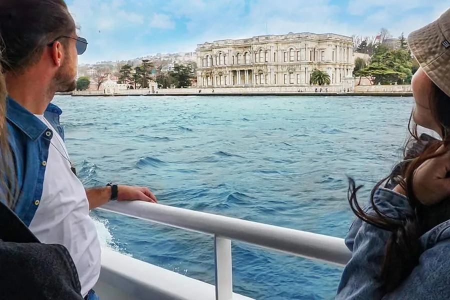 Boğaz ve Haliç Turu: Avrupa Kıyısı Boyunca Sakin Tekne Gezisi