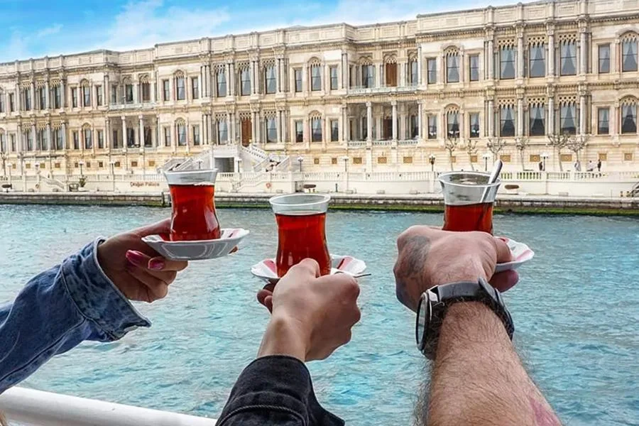 Bosphorus and Golden Horn Cruise along the European Shore – photo 5