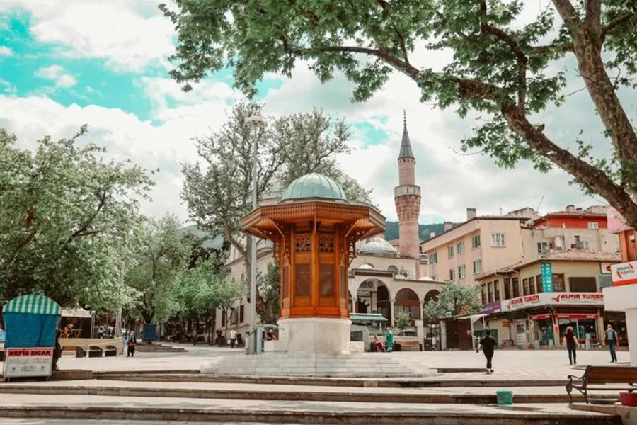 İstanbul’dan Bursa ve Uludağ Turu: Teleferik ve Öğle Yemeği