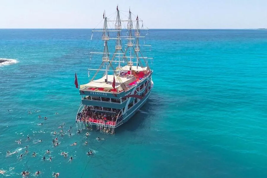 Full Day All Inclusive Boat Ride and Foam Party – photo 2