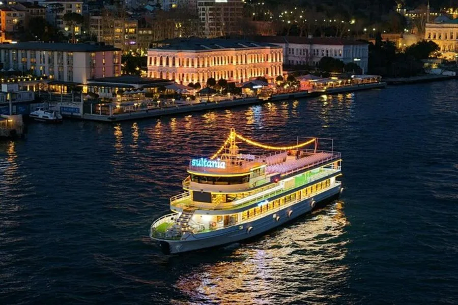 Türk Gecesi Boğaz Turu: Otelden Alma, Akşam Yemeği ve Gösteri – fotoğraf 3
