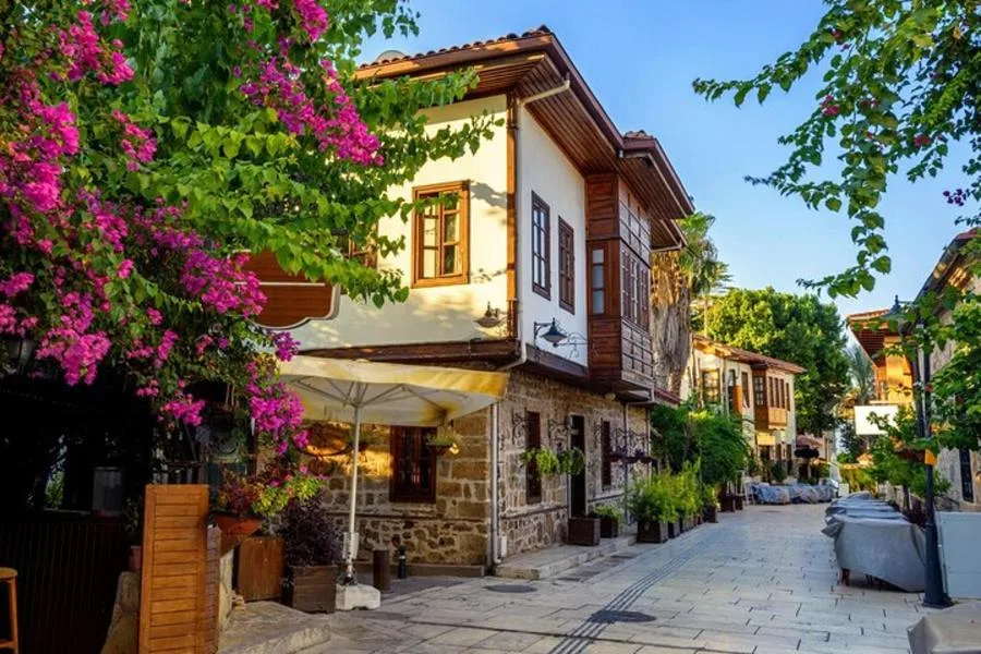 Antalya Tam Gün Şehir Turu: Düden Şelalesi, Kaleiçi ve Alışveriş, Öğle Yemeği Dahil