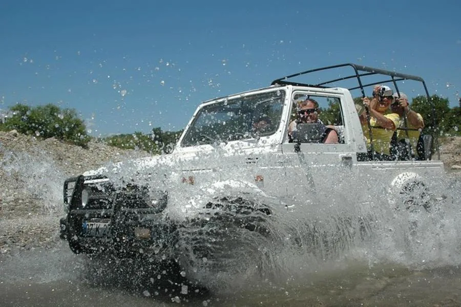 Kemer Jeep Safari: Toros Dağları, Şelalede Yüzme ve Nehir Kenarında Öğle Yemeği – fotoğraf 3