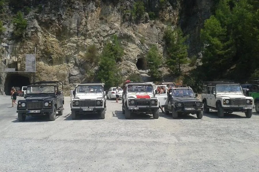 Kemer Jeep Safari: Toros Dağları, Şelalede Yüzme ve Nehir Kenarında Öğle Yemeği – fotoğraf 5
