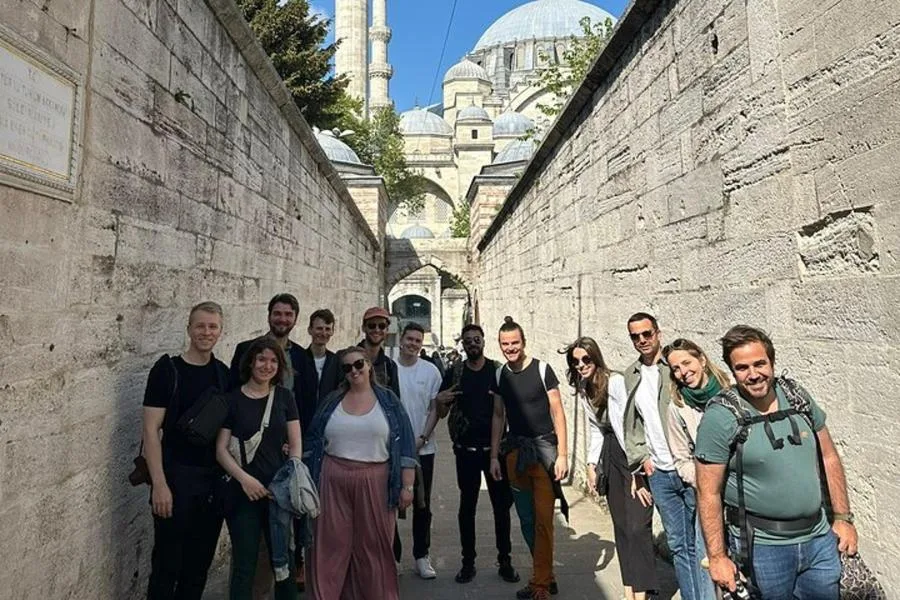 Tarihi Yarımada Yürüyüş Turu: Resmi Rehberle 2,5 Saatlik Oryantasyon