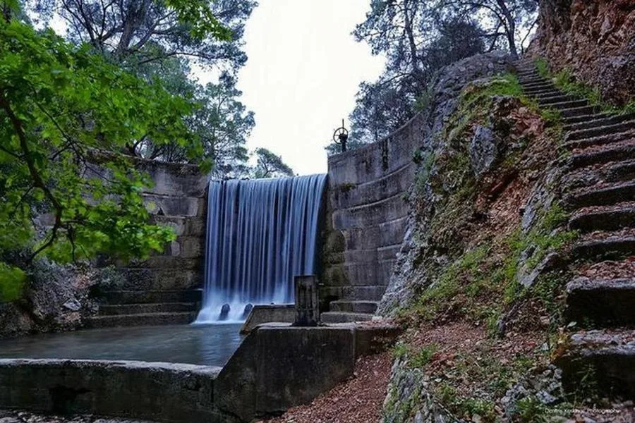 Lindos Köyü ve 7 Kaplıcaya Rehberli Otobüs Gezisi – fotoğraf 1