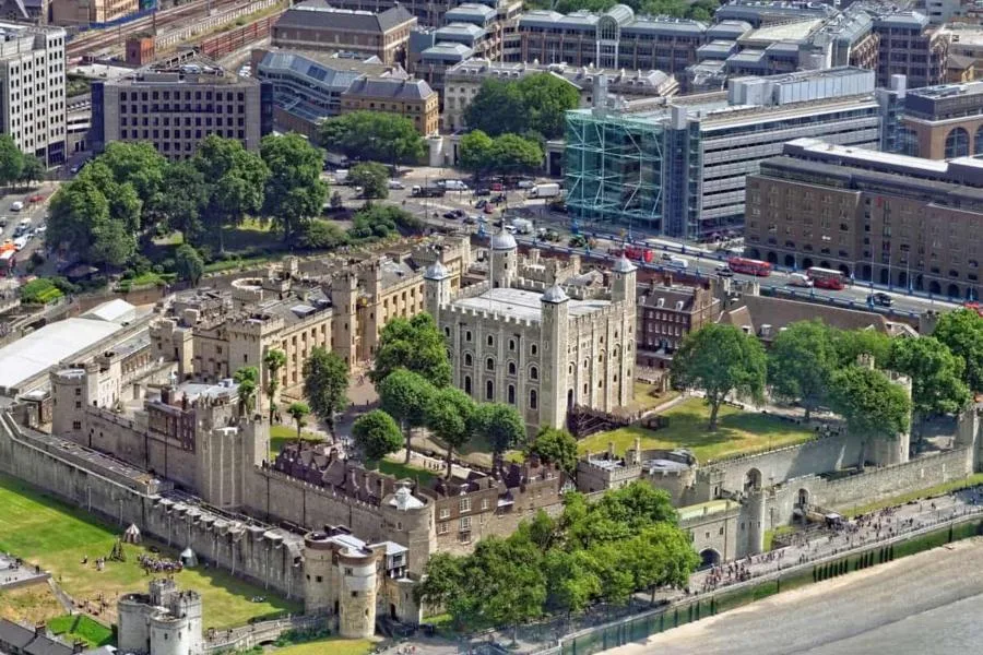 Londra Kulesi Giriş Ücreti: Hain Kapısı, Kuzgunlar ve Taç Mücevherleri – fotoğraf 5