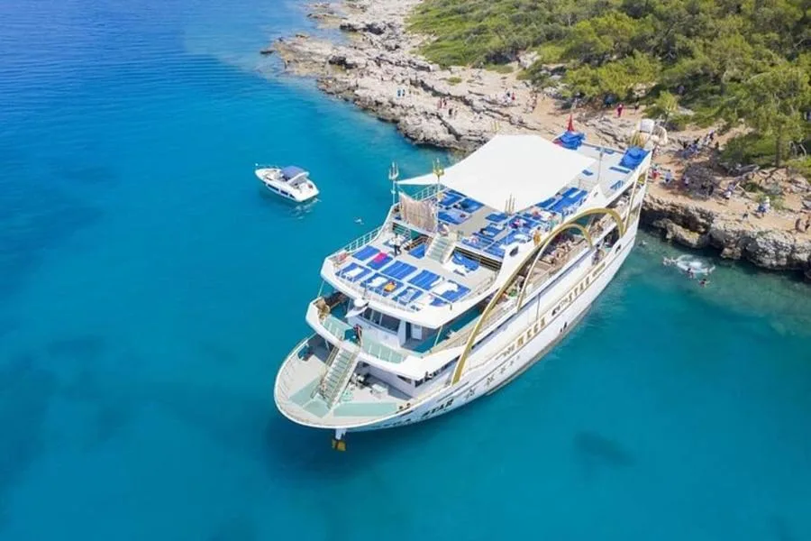 Kemer Boat Trip on the Mega Star: Phaselis, Paradise and Cleopatra Bays – photo 2