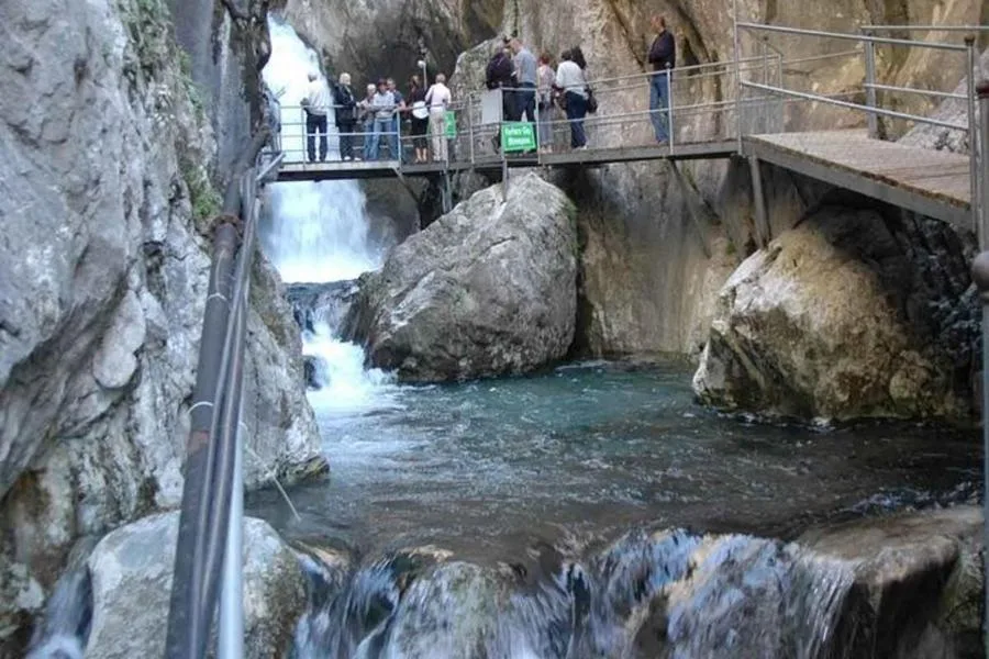 Alanya:Sapadere Kanyonu Jeep Safarisi: Doğada Adrenalin ve Şelale