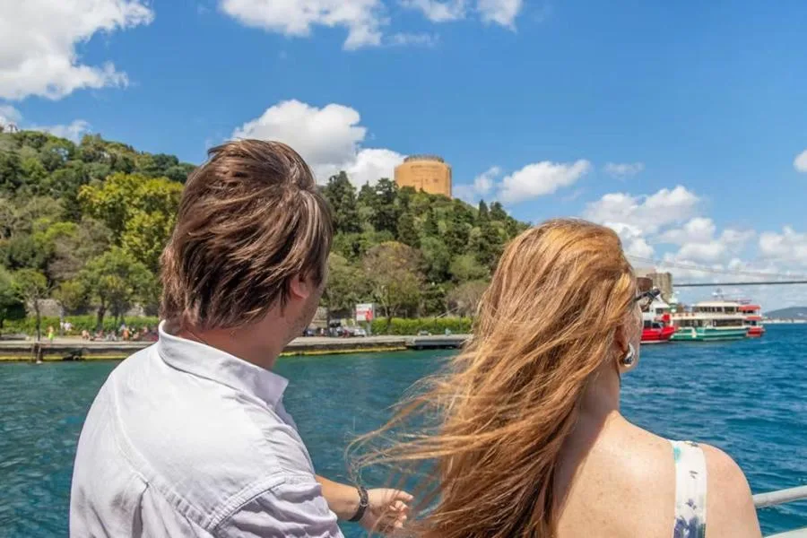 Boğaz Tekne Turu: 90 Dakika, Sesli Rehber Uygulaması ve Harita – fotoğraf 2