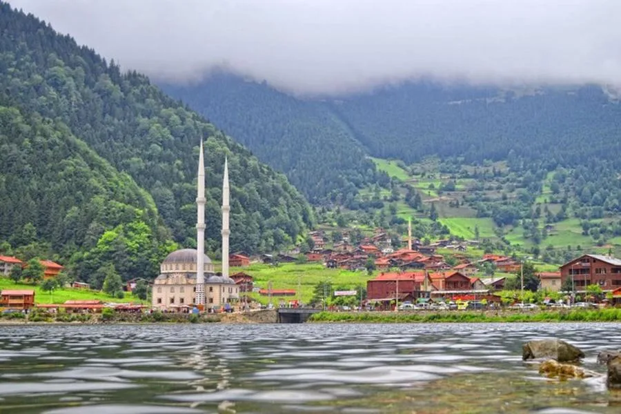 Trabzon Uzungöl Doğa Grup Turu ve Yerel Çay Tadımı – fotoğraf 1