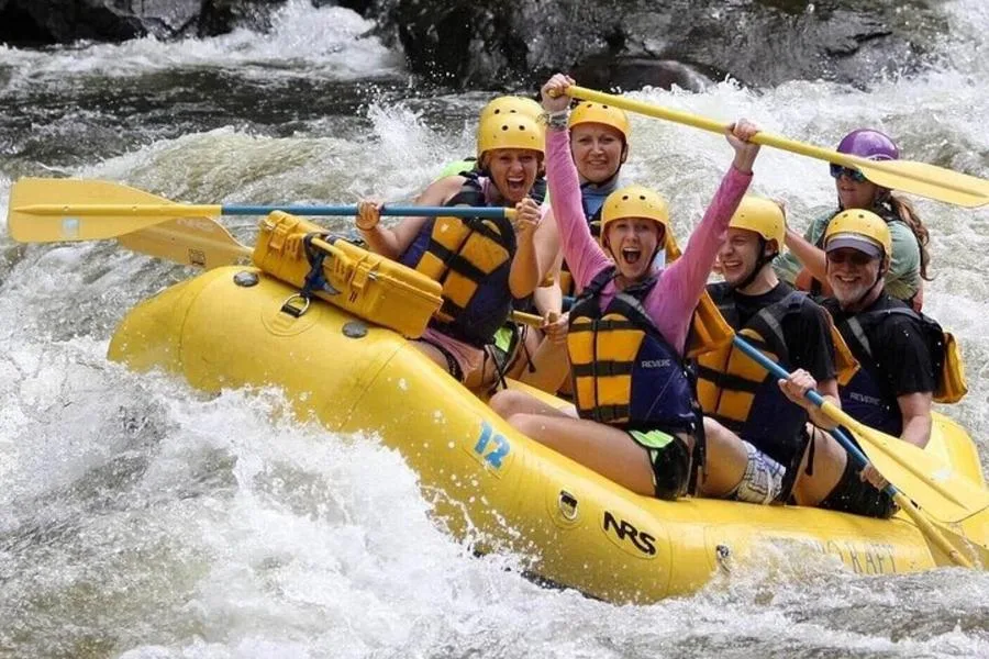 Antalya 4’ü 1 Arada Macera Turu: Rafting, Jeep Safari, Buggy ve Zipline