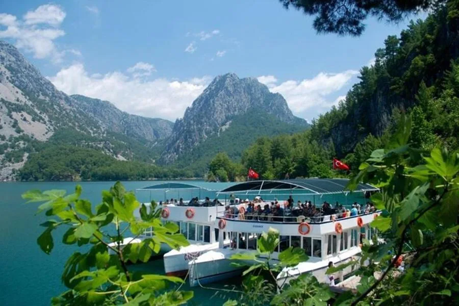 Green Lake Mix Turu – Doğa, Tarih ve Kültürle Dolu Bir Gün