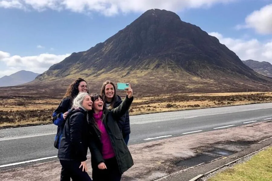 Loch Ness, Inverness & Highlands in Spanish. – photo 4
