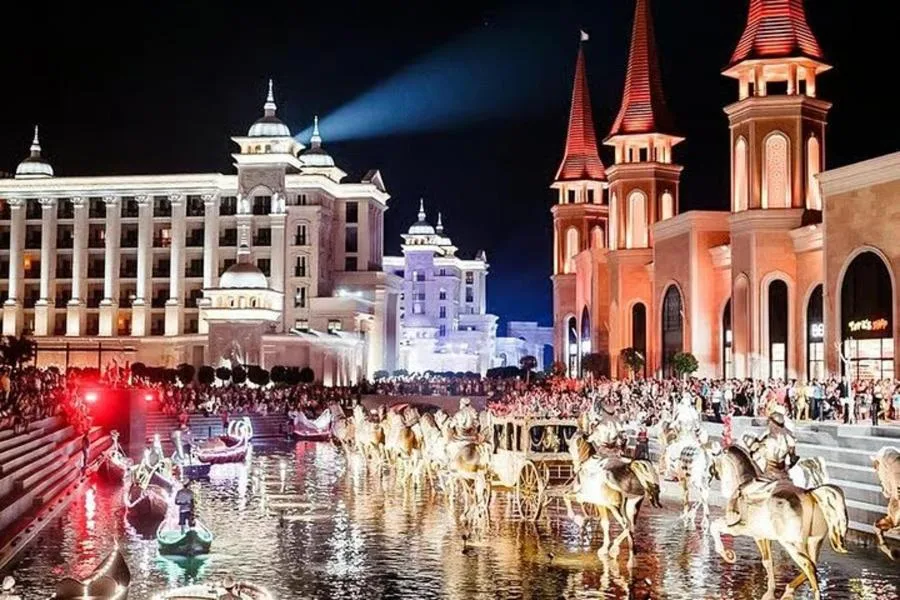 Land of Legends Gece Gösterisi – fotoğraf 3