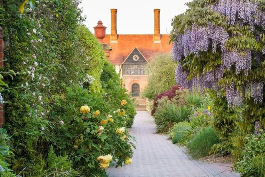 RHS Wisley Bahçesi Bileti: Hilltop Bilim Merkezi ve Tropikal Sera – fotoğraf 5