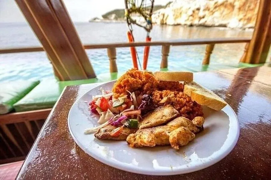 Antalya Korsan Tekne Turu: Köpük Partisi ve Sınırsız Alkolsüz İçecek – fotoğraf 4