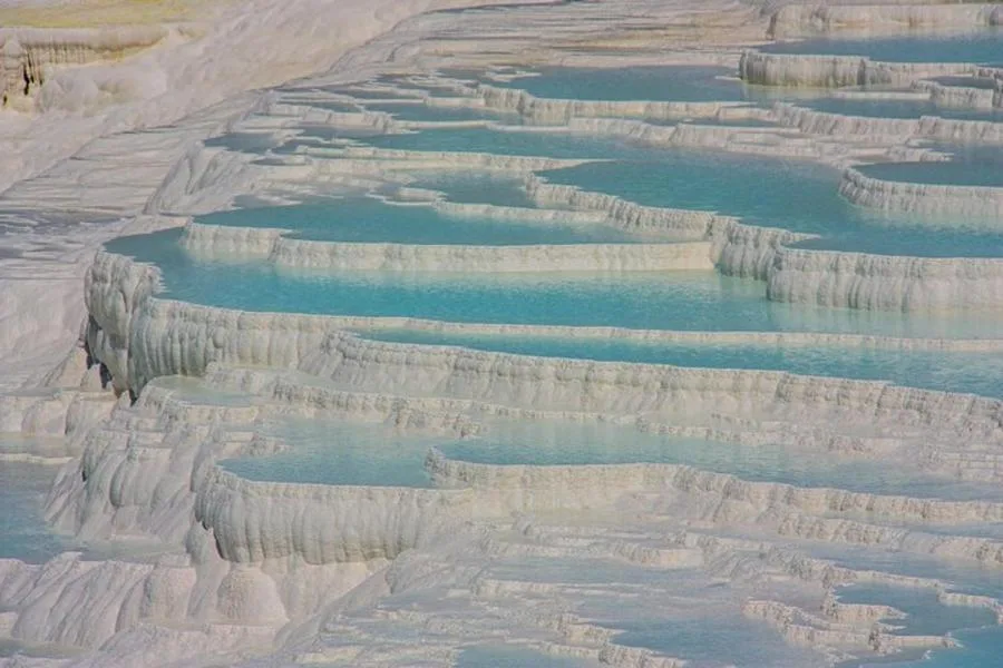 İzmir’den Öğle Yemeği Dahil Pamukkale Özel Tam Gün Turu
