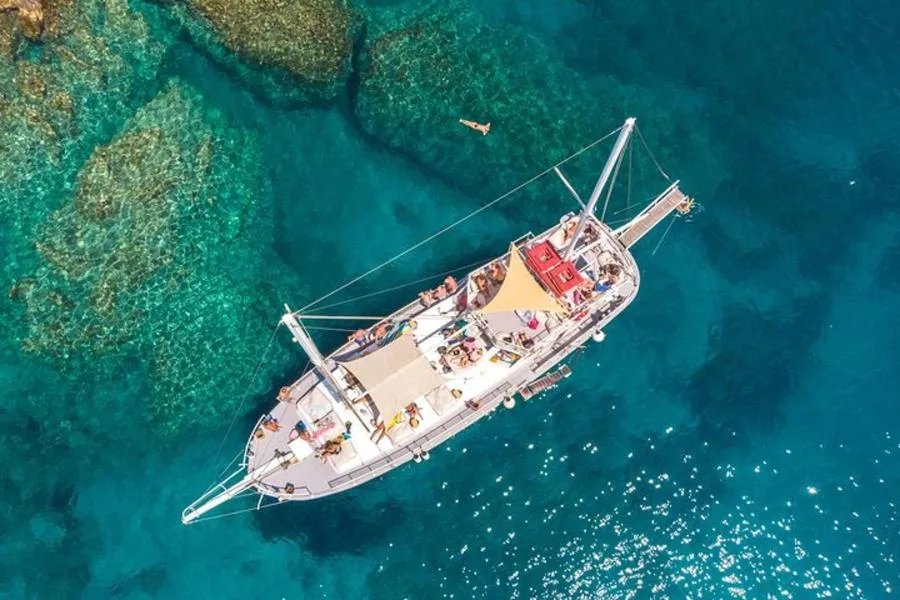 Rodos Özel Yüzme Turu Kokteyl Açık Bar ve Gurme Büfe – fotoğraf 1