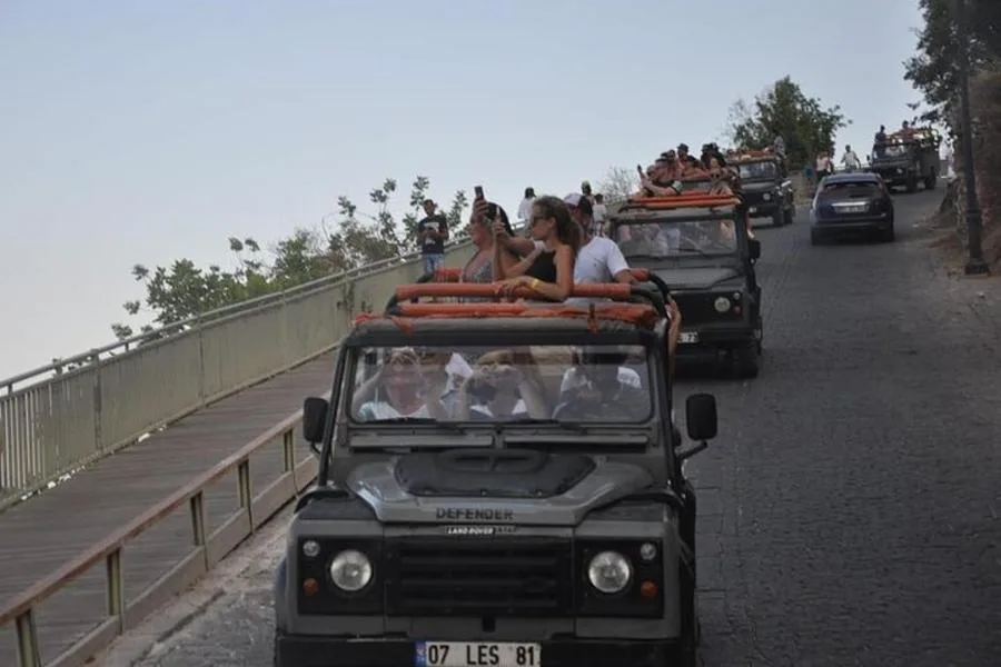 Alanya Gece Jeep Safarisi: Arazide Gün Batımı ve Şehir Işıkları – fotoğraf 2