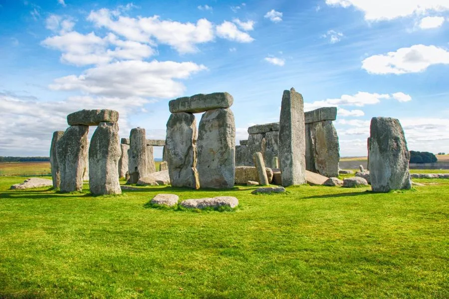 Londra’dan Stonehenge Turu: Klimalı Otobüs ve Giriş Bileti