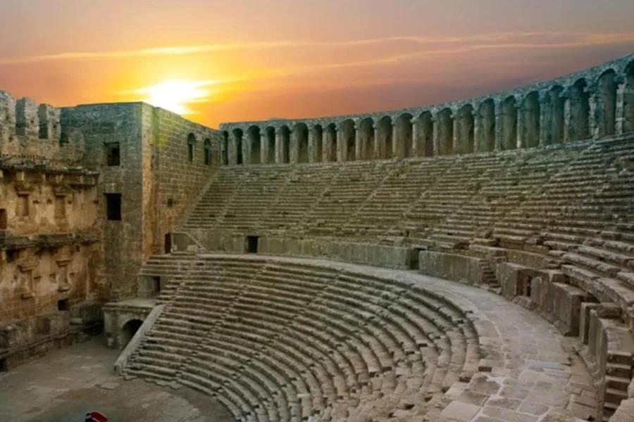 Aspendos ve Side Turu: Perge, Manavgat Şelalesi ve Tüm Girişler Dahil – fotoğraf 1