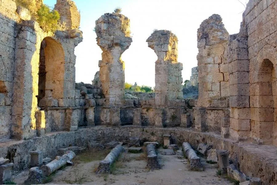 Aspendos ve Side Turu: Perge, Manavgat Şelalesi ve Tüm Girişler Dahil – fotoğraf 2