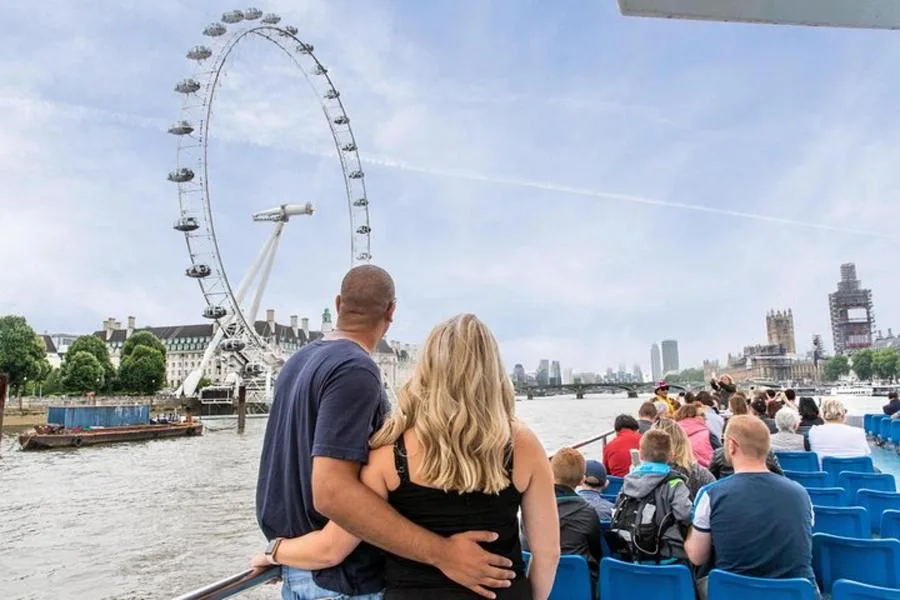 Westminster Greenwich Tekne Turu: Thames’te Canlı Anlatımlı Gezi