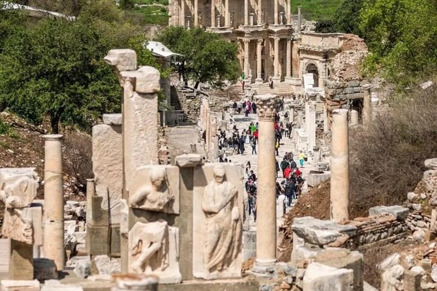 Mini Grup Efes & Meryem Ana Evi Turu (Maksimum 10 kişi) – fotoğraf 4