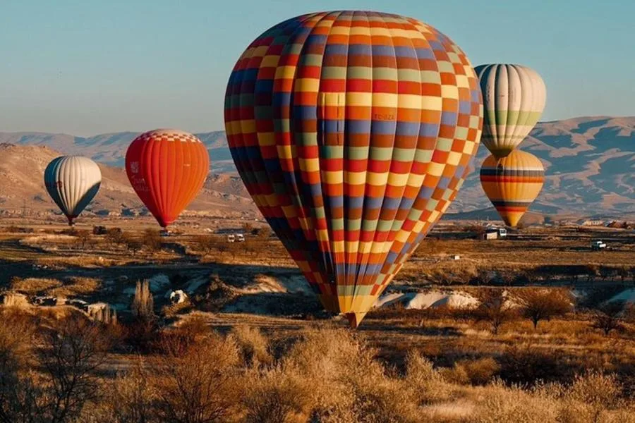 جولة المنطاد في كابادوكيا: رحلة شروق لمدة 50 إلى 75 دقيقة – الصورة 1