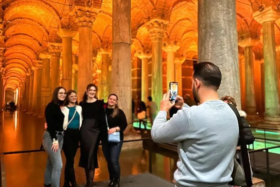 Yerebatan Sarnıcı ve Oryantasyon Turu: Lisanslı Rehberle 20 Dakika – fotoğraf 4