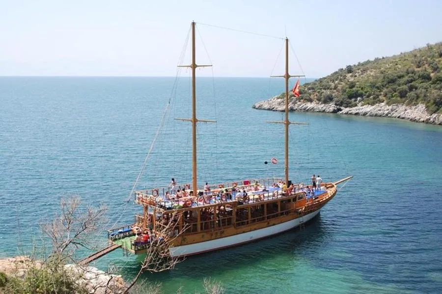 Kuşadası ve Milli Park Tekne Turu (Öğle Yemeği ve Transfer Dahil) – fotoğraf 4