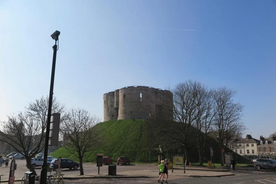 Clifford’s Tower – الصورة 2