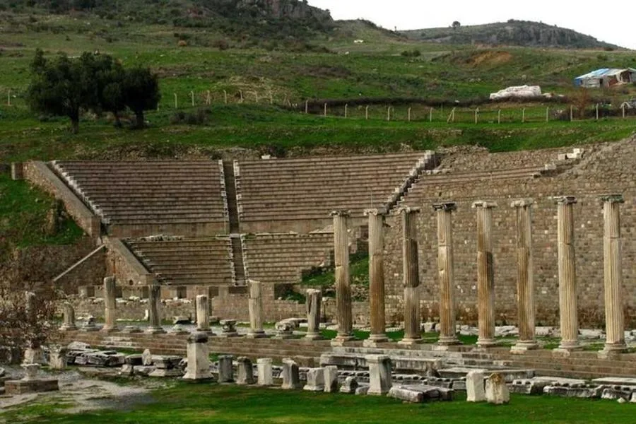 Pergamon Tour – الصورة 3