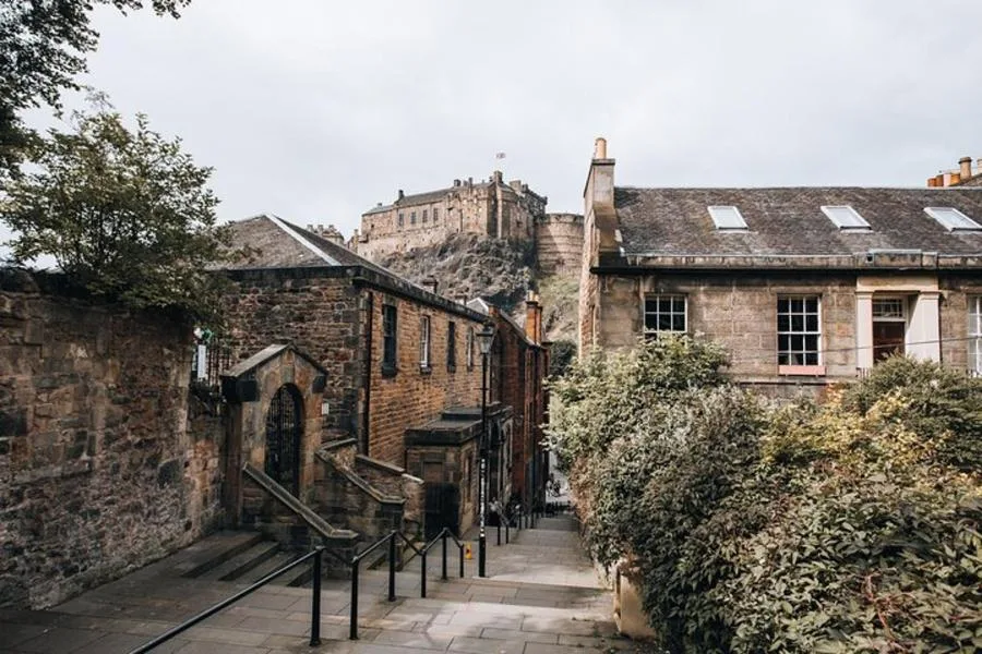 Old Town’s Highlights Walking Tour in Edinburgh – photo 1