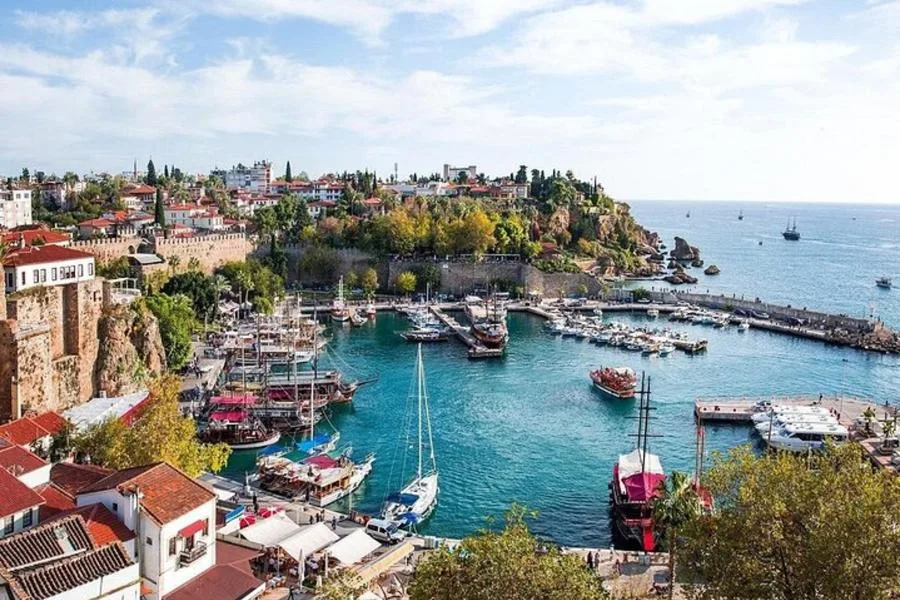 Kemer’den Antalya Şehir Turu: Kaleiçi, Düden Şelalesi ve 1 Saatlik Tekne Gezisi – fotoğraf 1