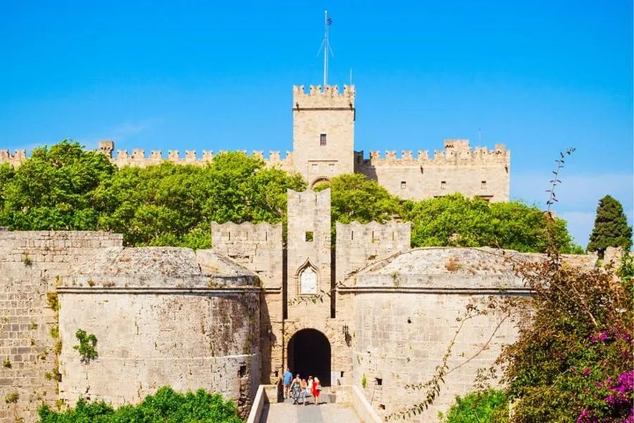 Rhodes Old Town Scavenger Hunt & Self-Guided Walking Tour – photo 1