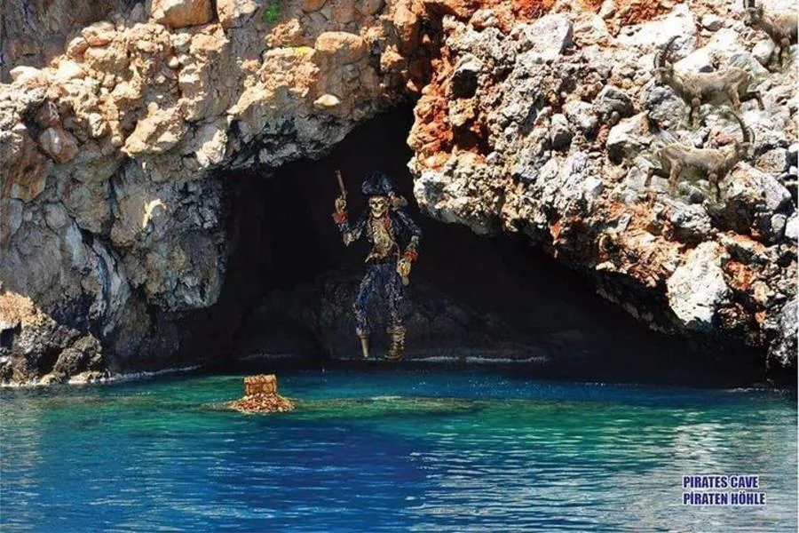 Alanya: Öğle Yemeği ve Alkolsüz İçeceklerle Korsan Tekne Turu – fotoğraf 4