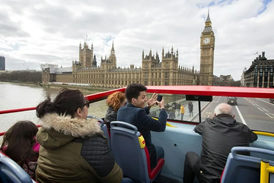 Londra Hop-On Hop-Off Otobüs Turu: Üç Hat, Sesli Rehber ve Thames Gezisi – fotoğraf 2
