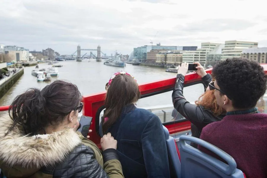 Londra Hop-On Hop-Off Otobüs Turu: Üç Hat, Sesli Rehber ve Thames Gezisi – fotoğraf 4