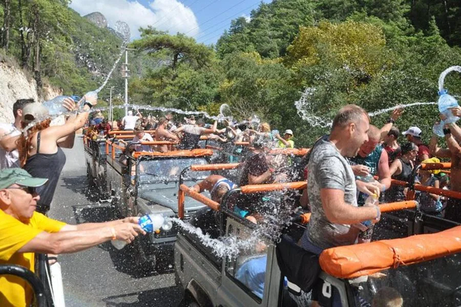 Alanya Jeep Safari: Su Eğlencesi, Loş Nehirde Öğle Yemeği ve Loş Mağara – fotoğraf 3