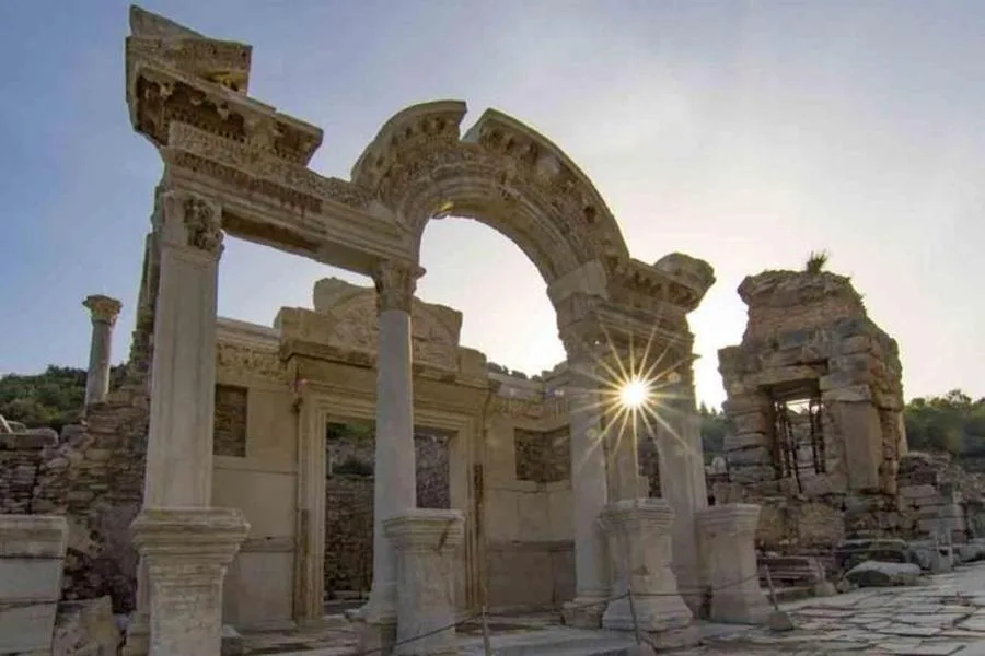 Çeşme Limanı veya İzmir Limanı’ndan Efes Özel Turu – fotoğraf 3