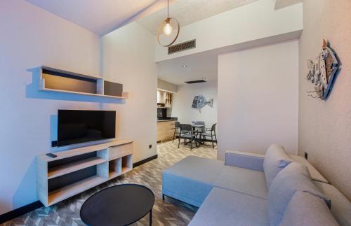 One-Bedroom Apartment (X-LARGE)