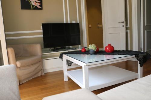 King Suite with Balcony - Annex