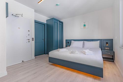 Double Room or Twin Room - With Balcony