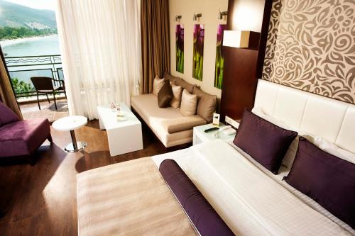 Deluxe Çift Kişilik Oda - Deniz Manzaralı + 2 Çocuklu