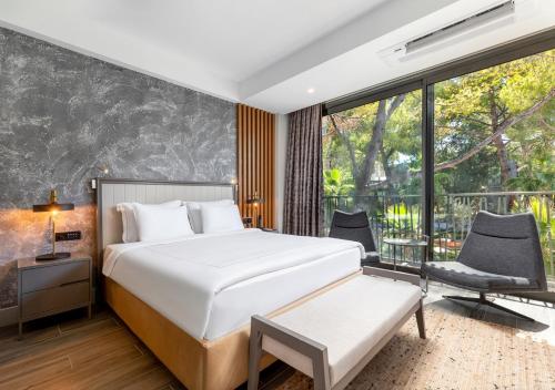 Triple Room - Garden View