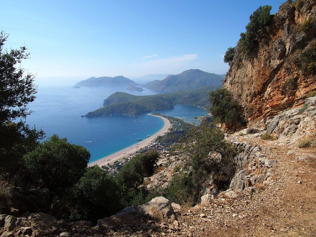 Likya Yolu'ndan Ölüdeniz manzarası